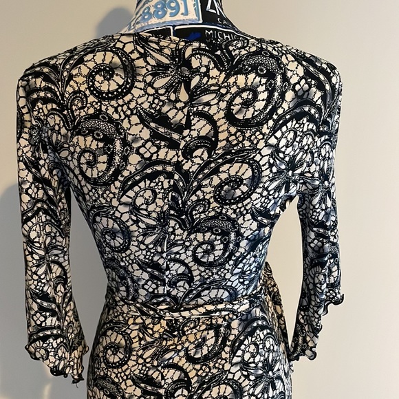 Moa Moa Black & Cream Fitted Dress – Size Medium - Picture 8 of 11